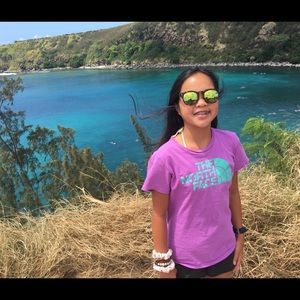 Meet your Posher, Ava